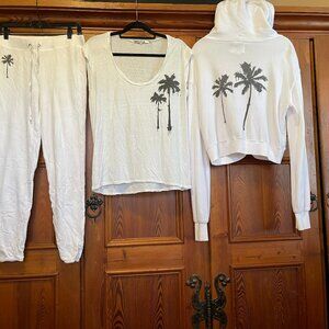 Pam and Gela 3 piece jogging set